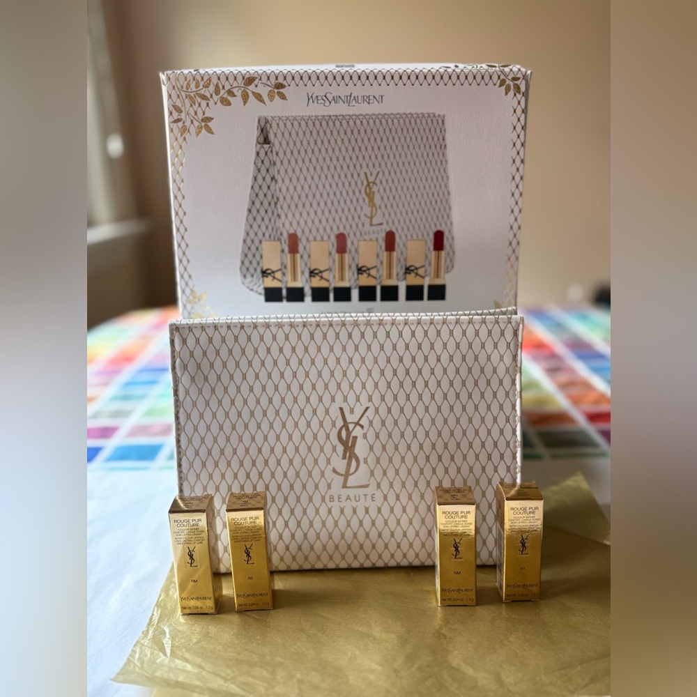 ⚜️💄⚜️YVES SAINT LAURENT HOLIDAY FOUR PIECE SATIN LIPSTICK SET ⚜️💄⚜️ NWT ⚜️💄⚜️ - Picture 3 of 16